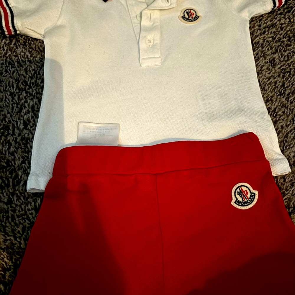 Two piece Montclair boys short set like new
